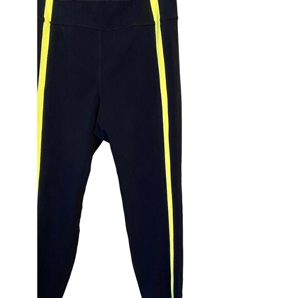 ZYIA Black Neon Tape Luxe Hi-Rise Leggings Yellow Size 6-8 Stripe Ankle Exercise - Picture 2 of 10